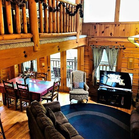 Bear Pleasures Cabin Villa Gatlinburg Exteriör bild